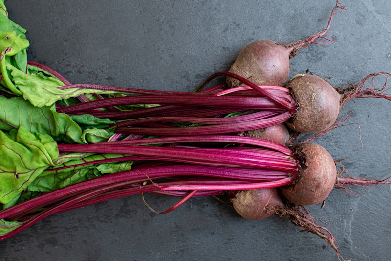 Organic Beetroot Bunch (with Greens)